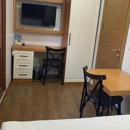 Aras Life Pansiyon Стамбул