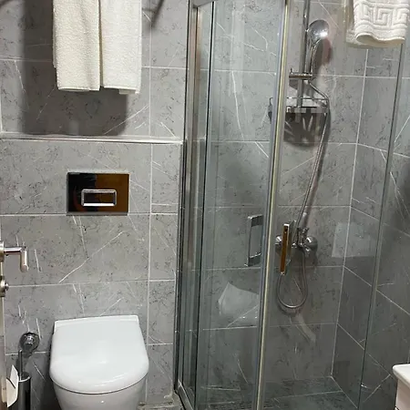 Aras Life Pansiyon 3*